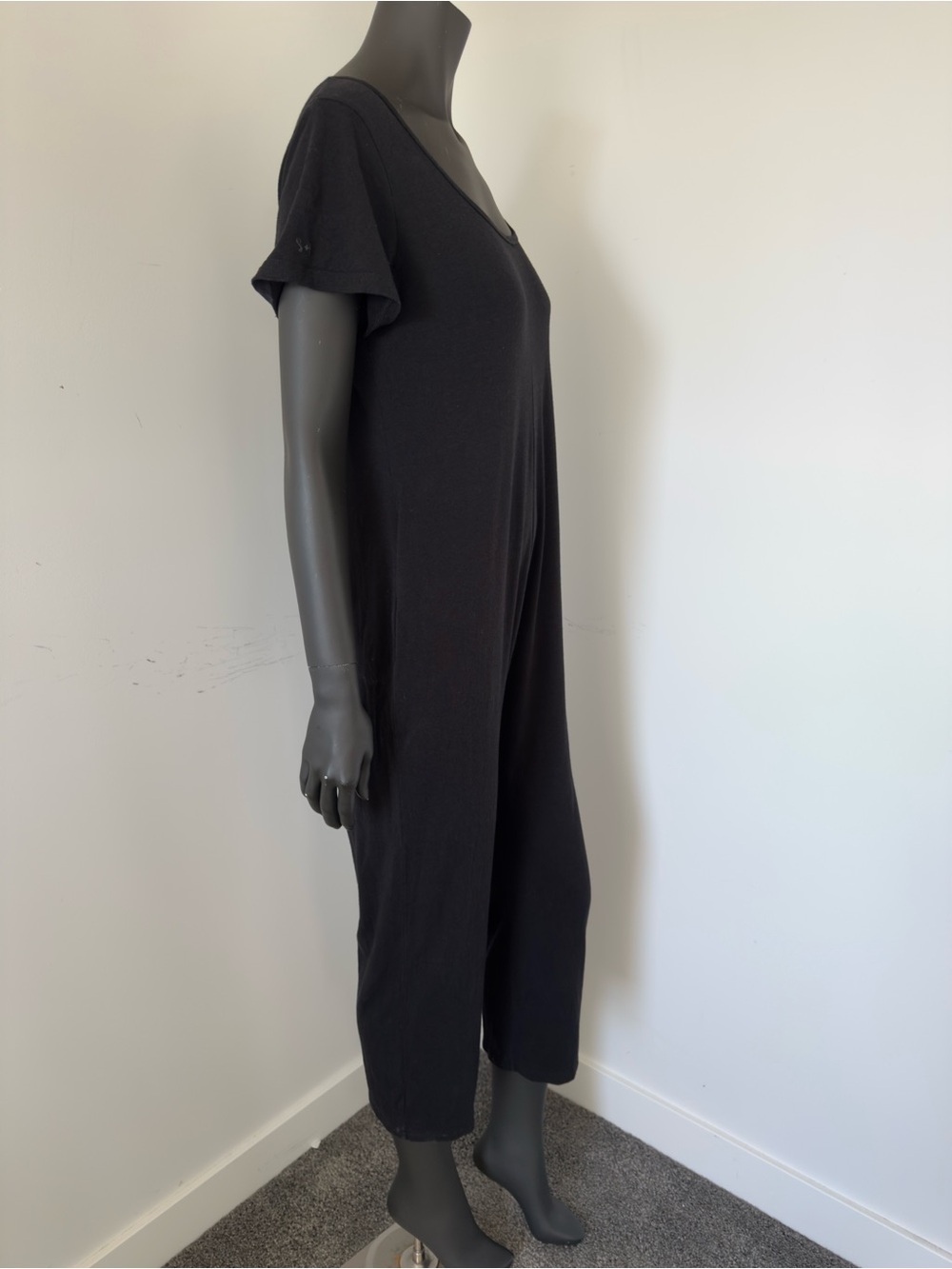 316. Smash + Tess Black Jumpsuit with Short Sleeves - Picture 9 of 9